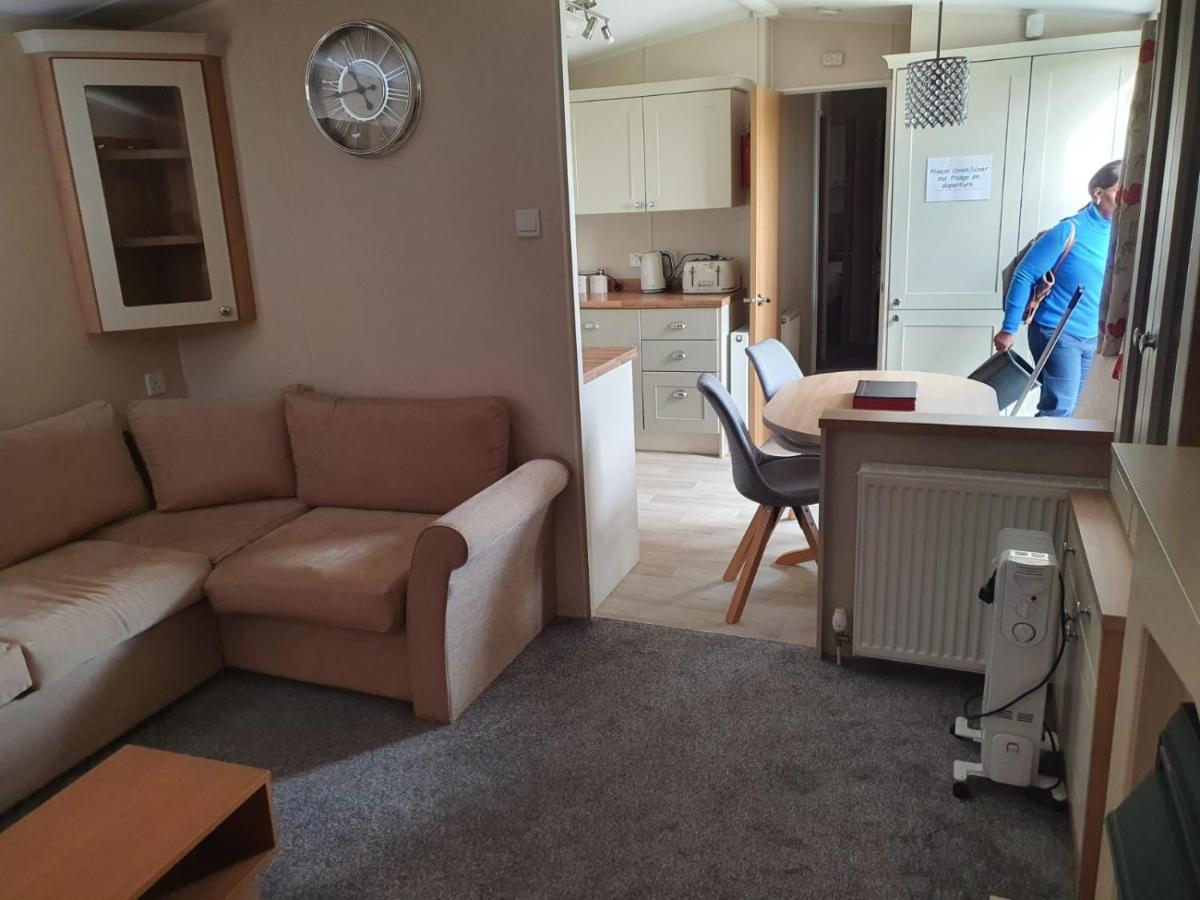 Stunning 3-Bed Caravan In Clacton-On-Sea Clacton-on-Sea Exterior foto